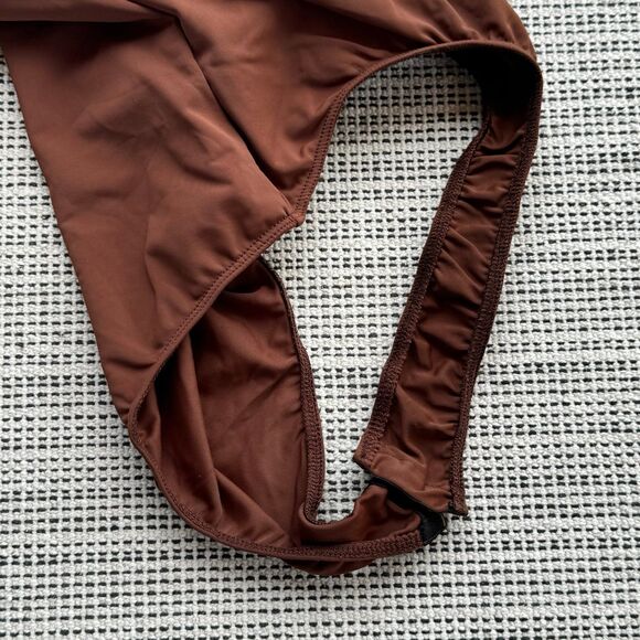 Danielle Bernstein espresso brown bodysuit medium - Picture 4 of 6